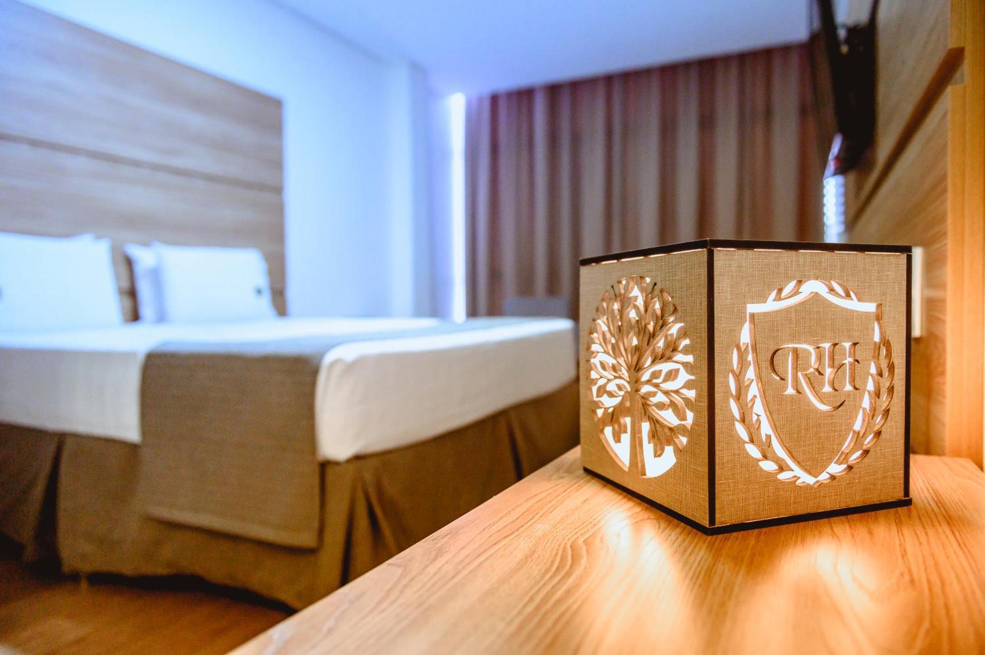 Riellis Center Hotel Ботукату Екстериор снимка
