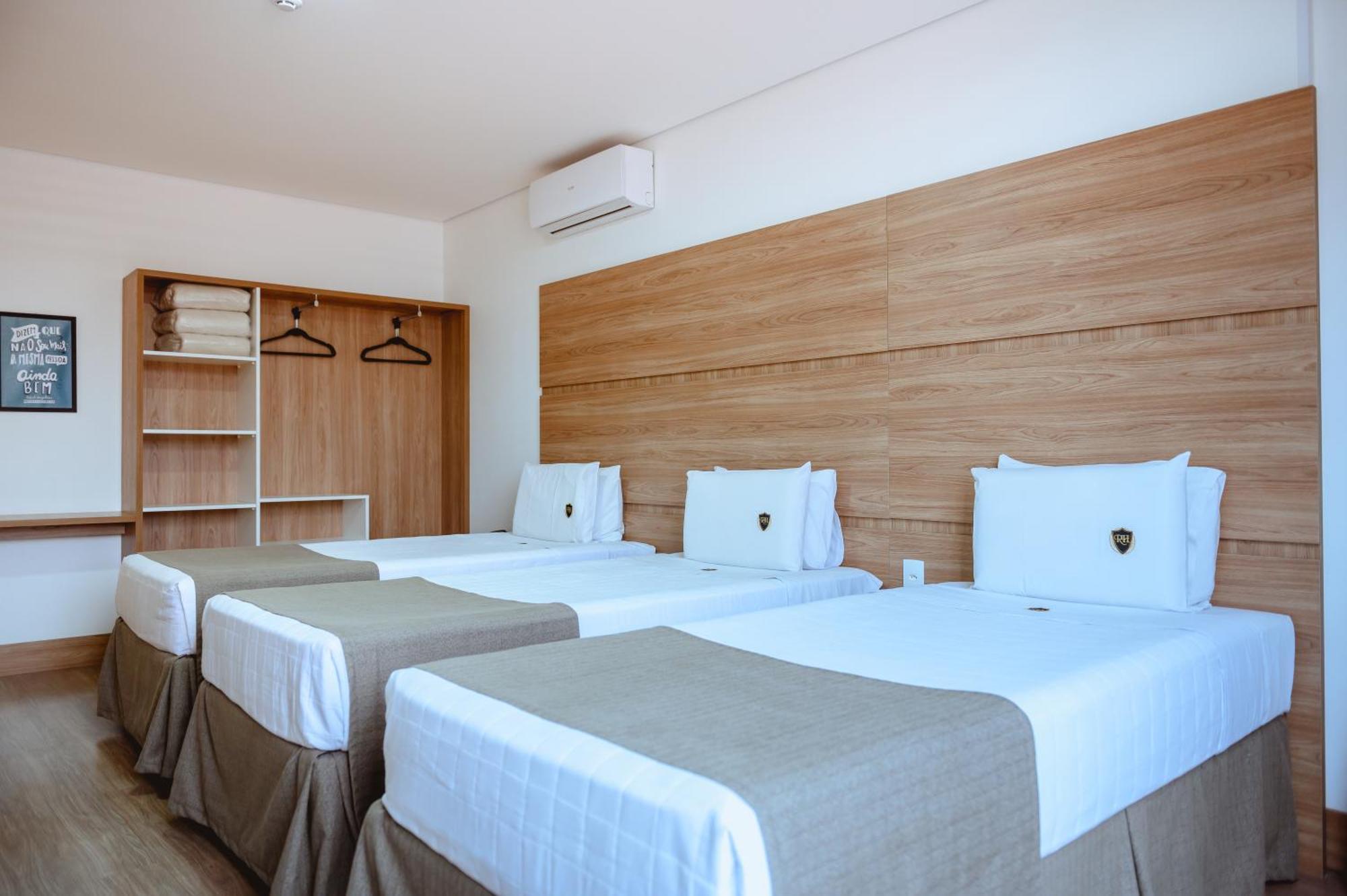 Riellis Center Hotel Ботукату Екстериор снимка