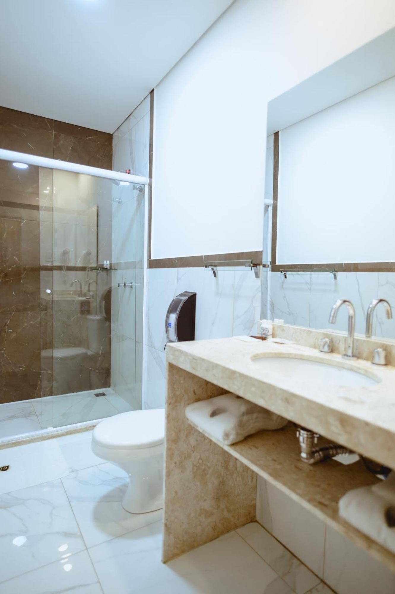 Riellis Center Hotel Ботукату Екстериор снимка