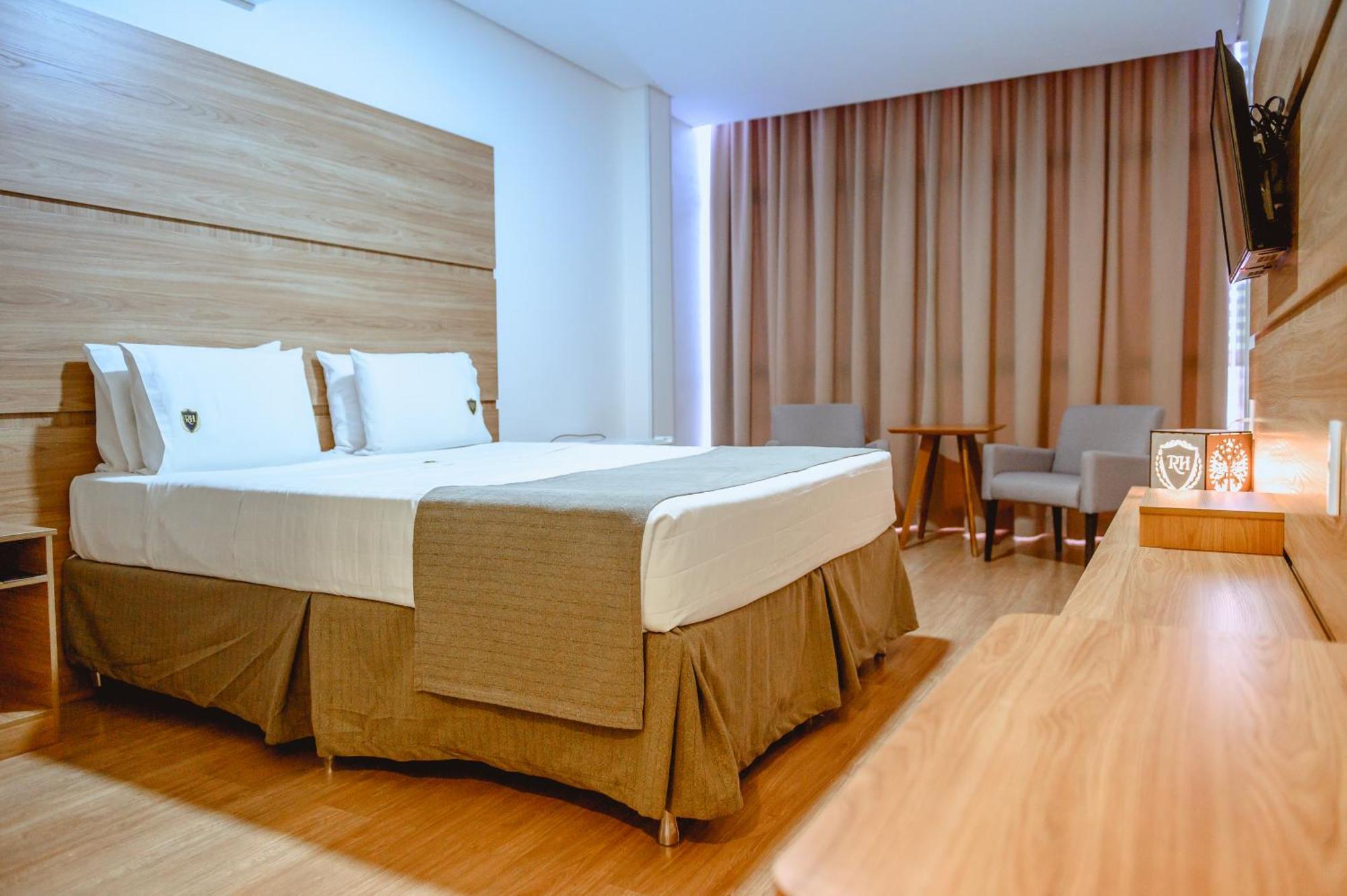 Riellis Center Hotel Ботукату Екстериор снимка