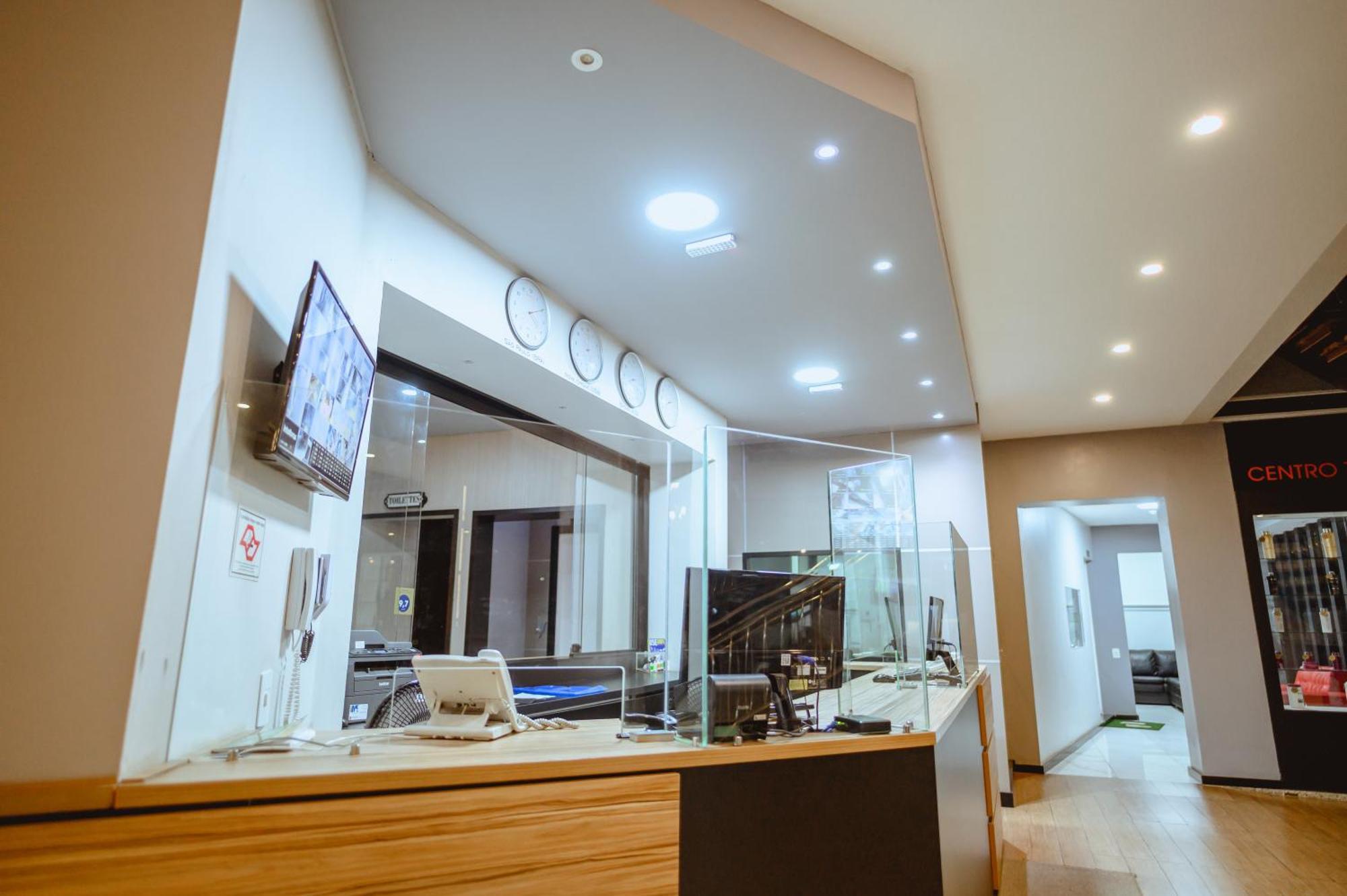 Riellis Center Hotel Ботукату Екстериор снимка