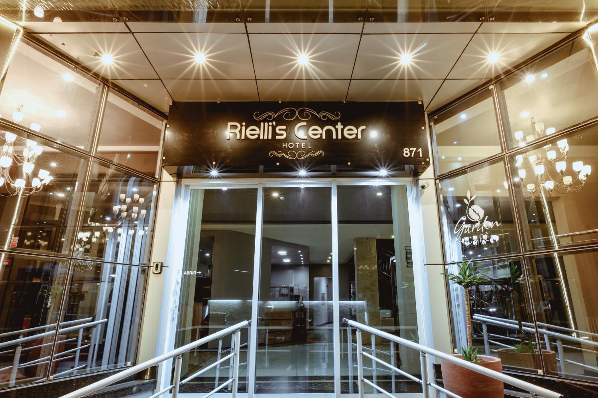 Riellis Center Hotel Ботукату Екстериор снимка