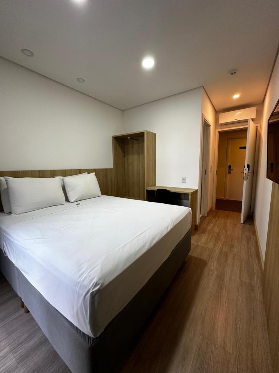 Riellis Center Hotel Ботукату Екстериор снимка