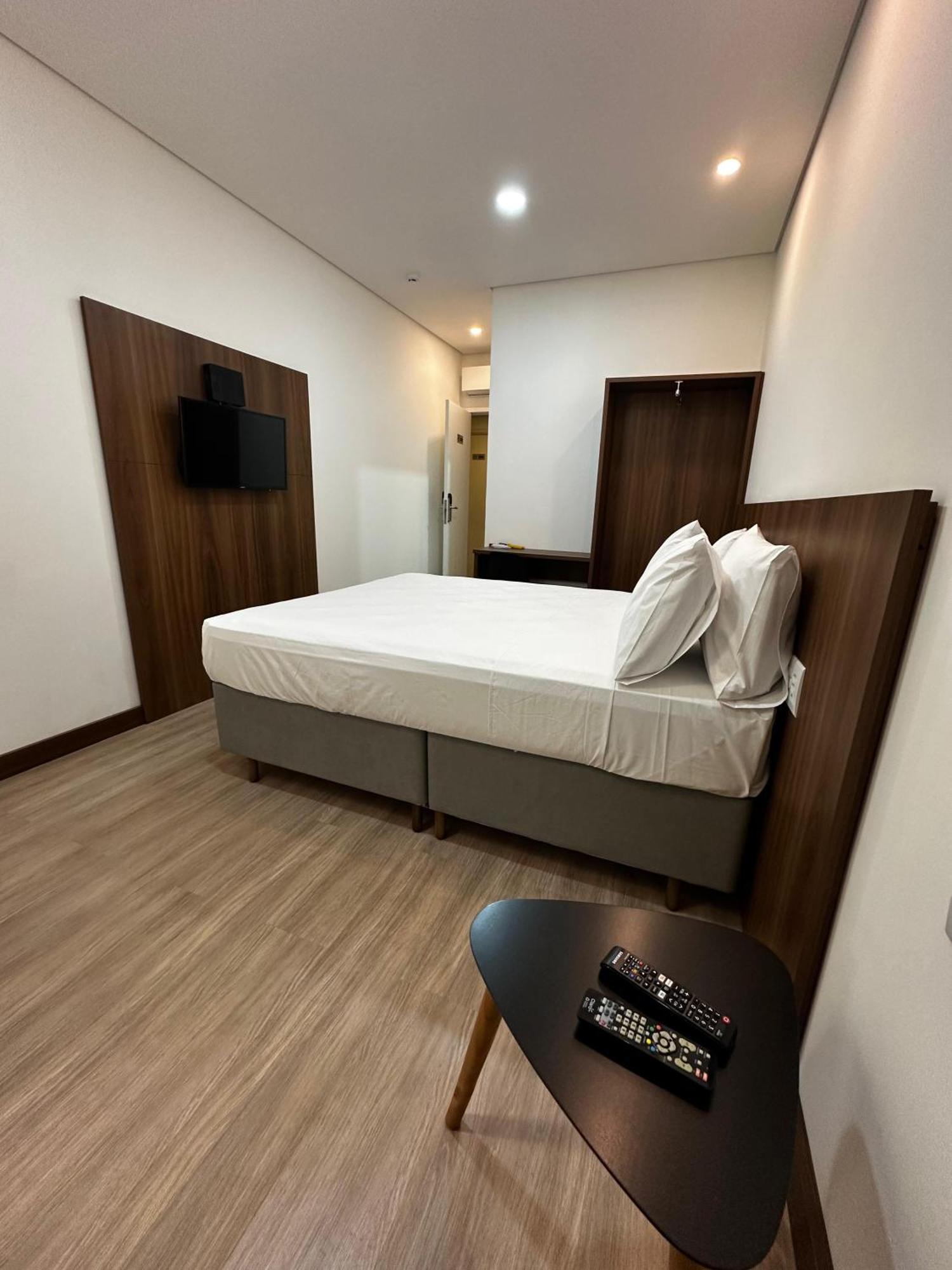 Riellis Center Hotel Ботукату Екстериор снимка