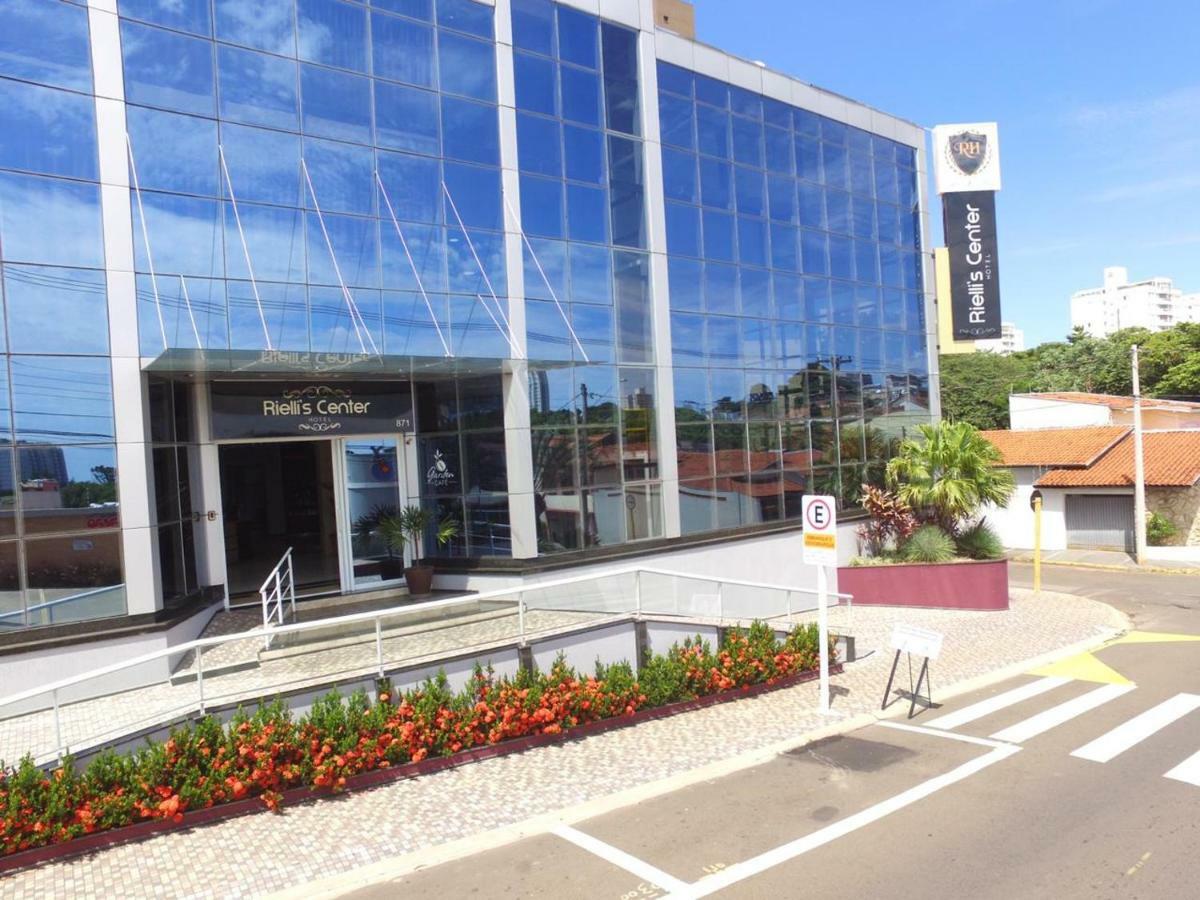 Riellis Center Hotel Ботукату Екстериор снимка